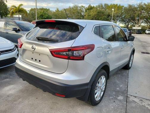 2020 Nissan Rogue Sport S