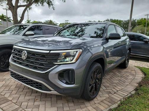 2024 Volkswagen Atlas Cross Sport 2.0T SE w/Technology