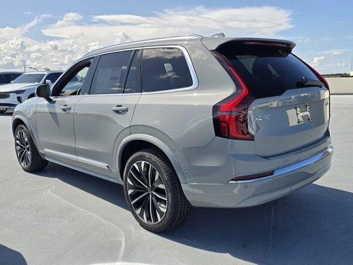 2026 Volvo XC90 B6 Plus 7-Seater