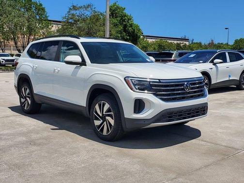 Opal White Pearl 2026 Volkswagen Atlas 2.0T SE W/TECHNOLOGY