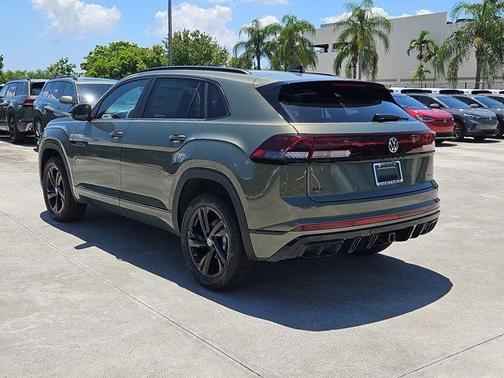 2025 Volkswagen Atlas Cross Sport 2.0T SEL R-Line Black