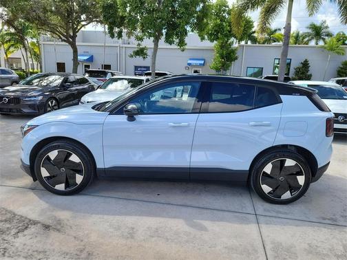 2025 Volvo EX30 Twin Motor Ultra