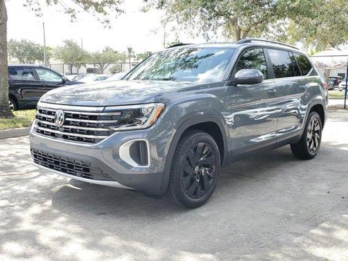 2025 Volkswagen Atlas 2.0T SE w/Technology
