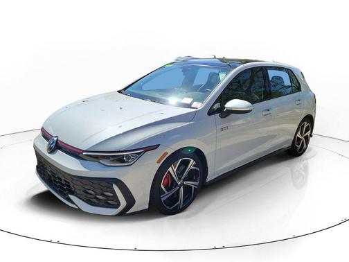 2025 Volkswagen Golf GTI 2.0T SE