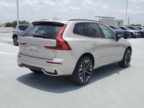 2026 Volvo XC60 ULTRA