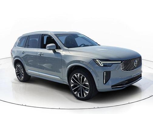Metallic 2026 Volvo XC90 B6 Ultra 7-Seater
