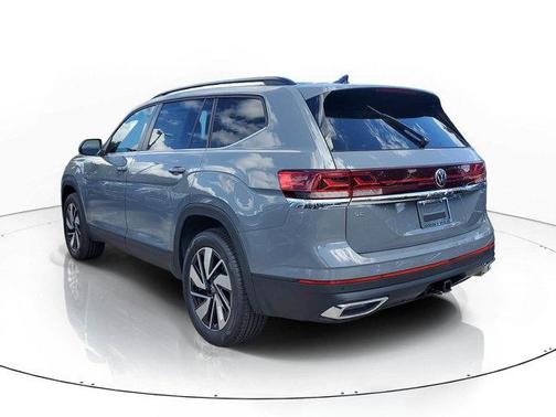 Pure Gray 2026 Volkswagen Atlas 2.0T SE W/TECHNOLOGY
