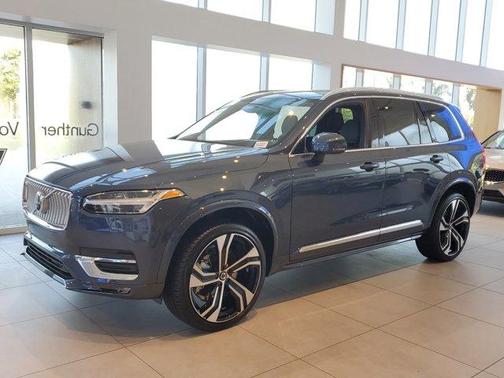 2025 Volvo XC90 B6 Ultra