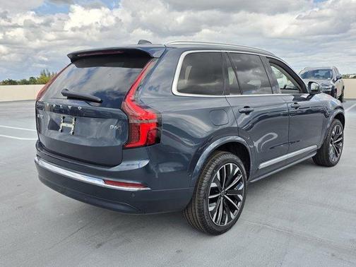 2026 Volvo XC90 B6 Ultra 7-Seater