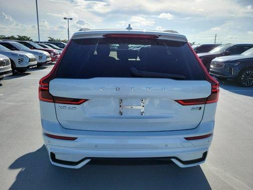 2026 Volvo XC60 B5 Core