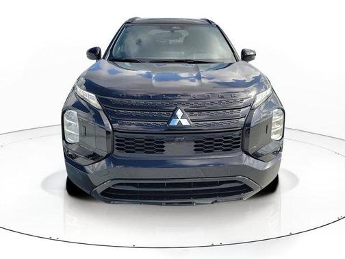 Black 2025 Mitsubishi Outlander PHEV SEL Black Edition