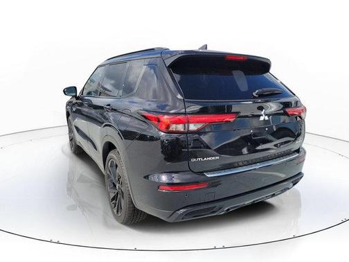 Black 2025 Mitsubishi Outlander PHEV SEL Black Edition