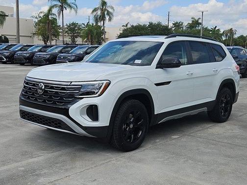 2025 Volkswagen Atlas 2.0T Peak Edition