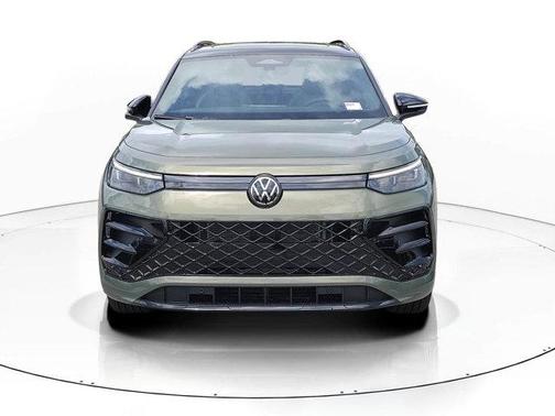 Avocado Green W/Black Roof 2026 Volkswagen Tiguan 2.0T SE R-Line Black