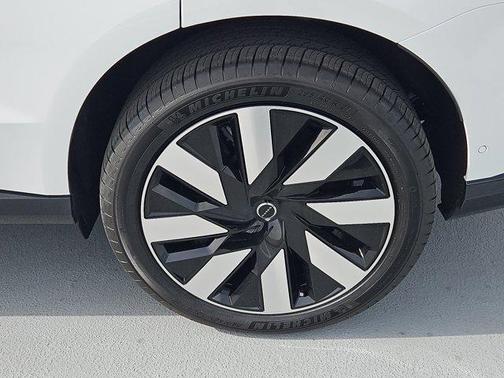2025 Volvo EX90 Twin Motor Plus