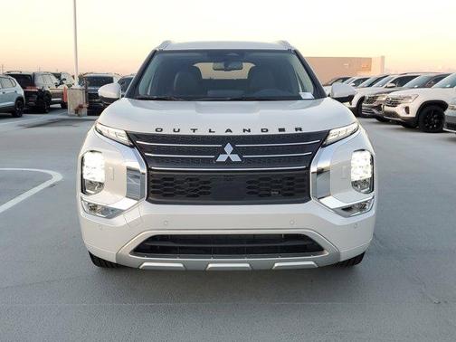 2025 Mitsubishi Outlander PHEV SEL