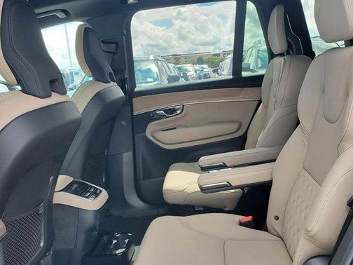 2026 Volvo XC90 B5 Plus 6-Seater