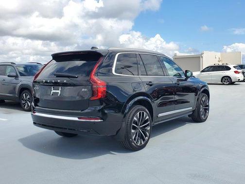 2026 Volvo XC90 B5 Plus 6-Seater