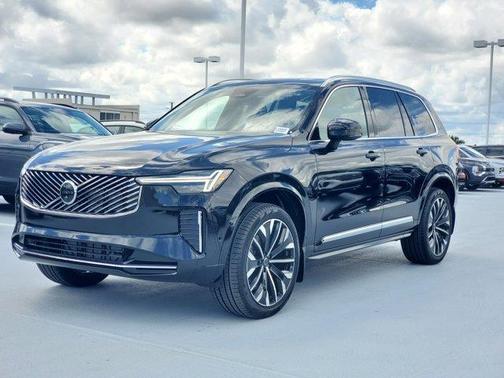 2026 Volvo XC90 B5 Plus 6-Seater