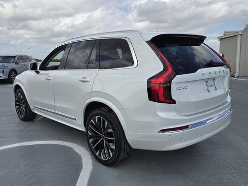 2025 Volvo XC90 B6 Ultra