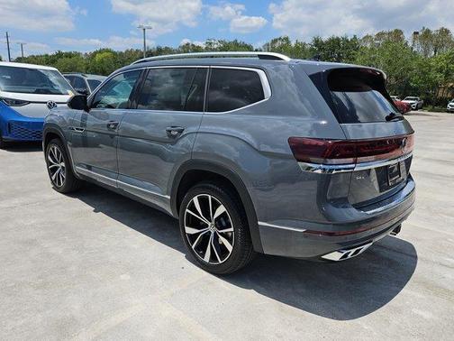 2025 Volkswagen Atlas 2.0T SEL Premium R-Line