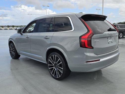 2025 Volvo XC90 B6 Ultra