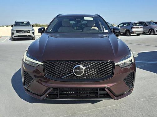 Mulberry Metallic 2026 Volvo XC60 B5 Core