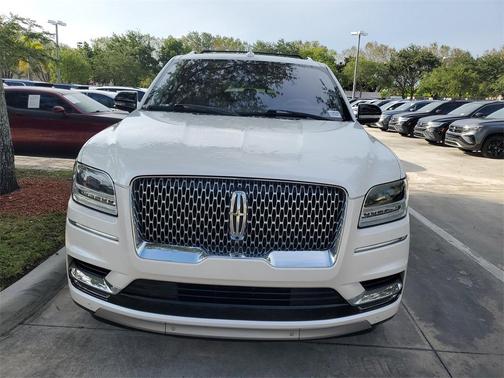 2018 Lincoln Navigator Select
