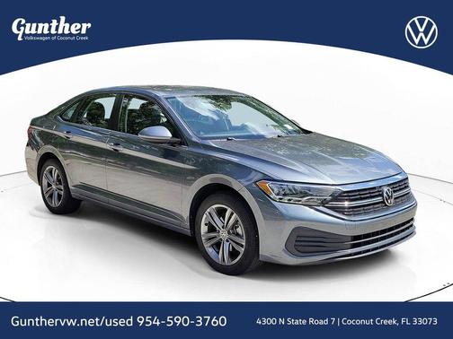 Platinum Gray Metallic 2023 Volkswagen Jetta 1.5T SE