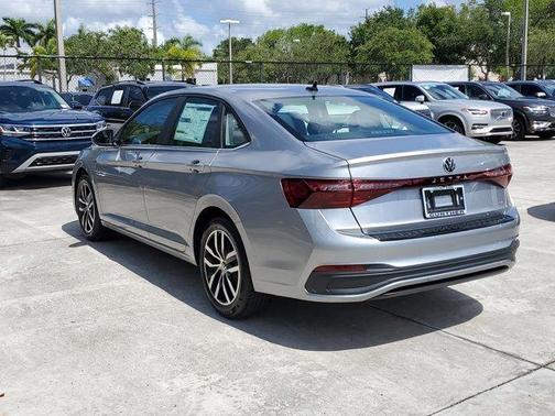 2025 Volkswagen Jetta 1.5T SE