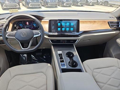 2025 Volkswagen Atlas 2.0T SE