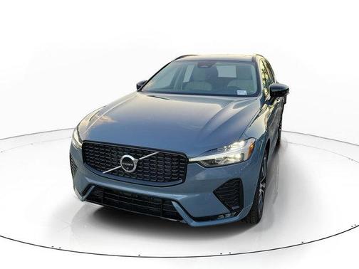 Gray Metallic 2024 Volvo XC60 B5 Plus Dark Theme