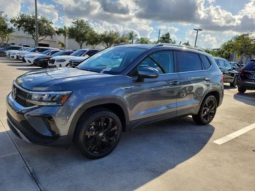 2022 Volkswagen Taos 1.5T SE