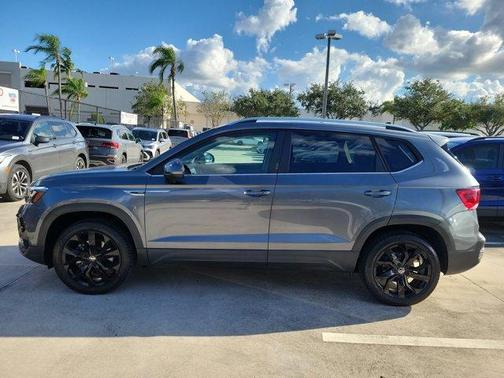 2022 Volkswagen Taos 1.5T SE