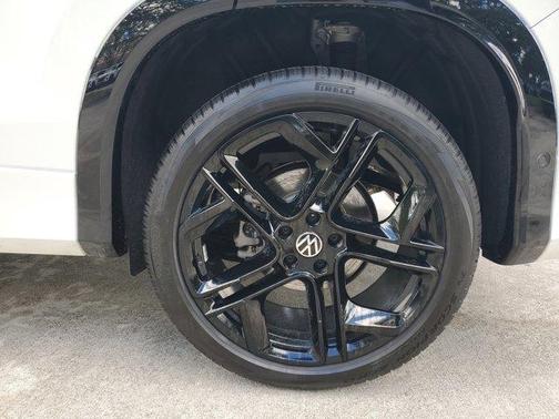 2025 Volkswagen Tiguan 2.0T SE R-Line Black