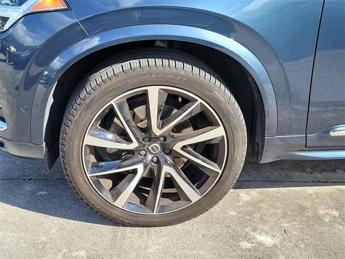 2023 Volvo XC90 B6 Plus 7-Seater