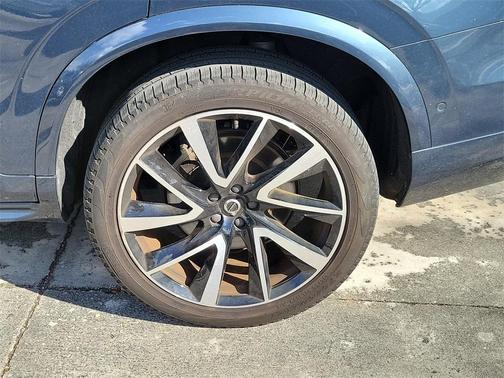 2023 Volvo XC90 B6 Plus 7-Seater