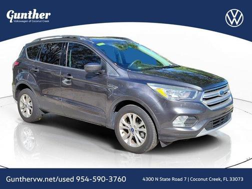 Magnetic 2018 Ford Escape SE