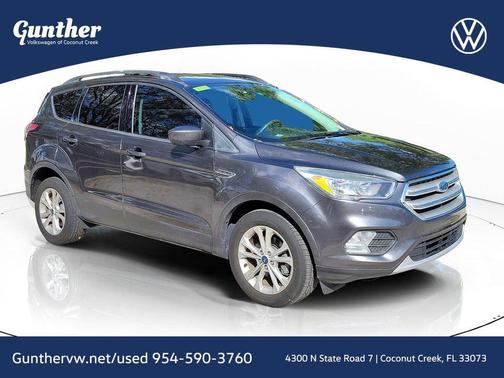 Magnetic 2018 Ford Escape SE