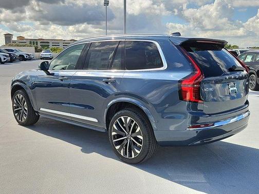 2026 Volvo XC90 B6 Ultra 7-Seater