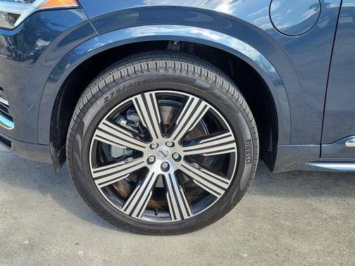 2025 Volvo XC90 Plug-In Hybrid T8 Plus 6-Seater