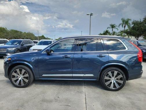 2025 Volvo XC90 Plug-In Hybrid T8 Plus 6-Seater