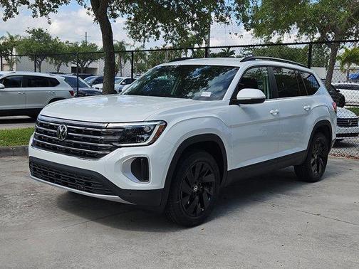 2025 Volkswagen Atlas 2.0T SE w/Technology