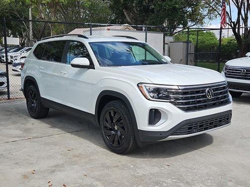 2025 Volkswagen Atlas 2.0T SE w/Technology