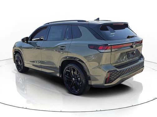 Avocado Green  W/Black Roof 2026 Volkswagen Tiguan 2.0T SE R-Line Black