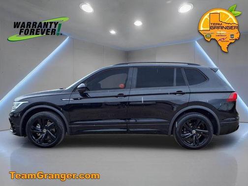 Deep Black 2024 Volkswagen Tiguan 2.0T SE R-Line Black