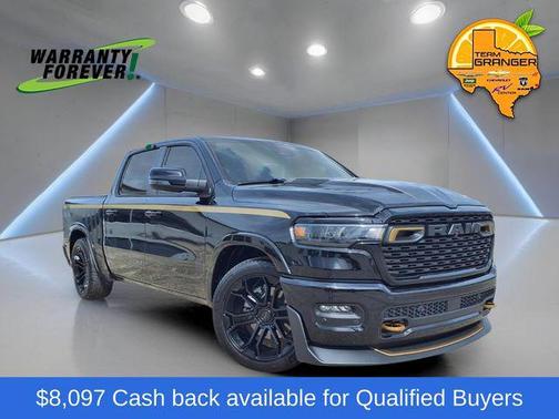 Diamond Black Crystal Pearlcoat 2026 RAM 1500 Big Horn/Lone Star