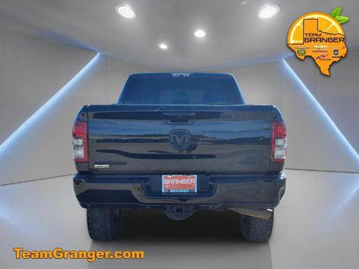 Diamond Black Crystal Pearlcoat 2020 RAM 2500 Lone Star Crew Cab 4x4 6'4' Box