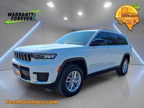 Bright White Clearcoat 2026 Jeep Grand Cherokee L Laredo