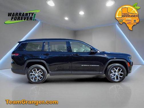 Diamond Black Crystal Pearlcoat 2025 Jeep Grand Cherokee L Limited